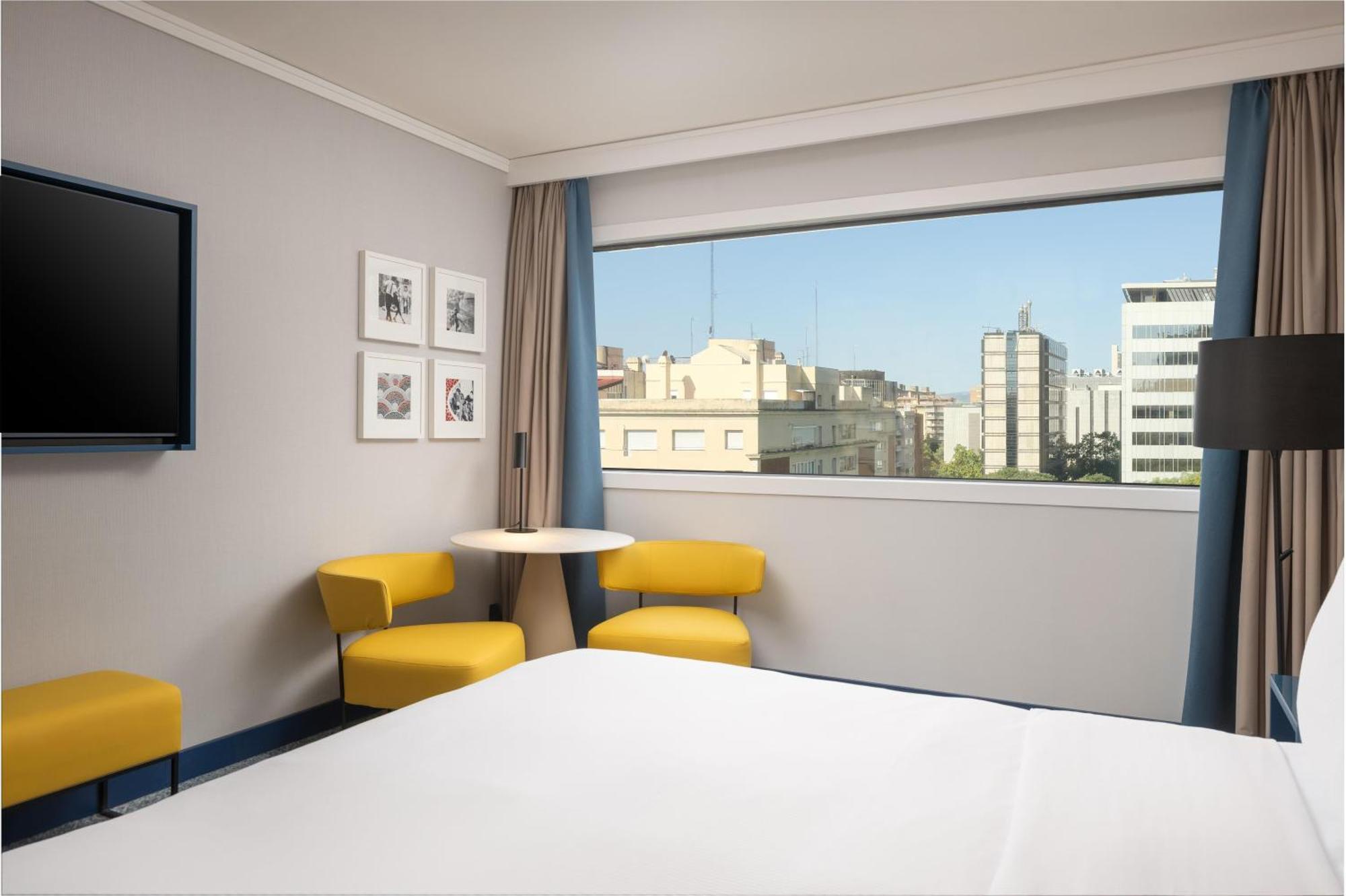 Habitación con cama extragrande